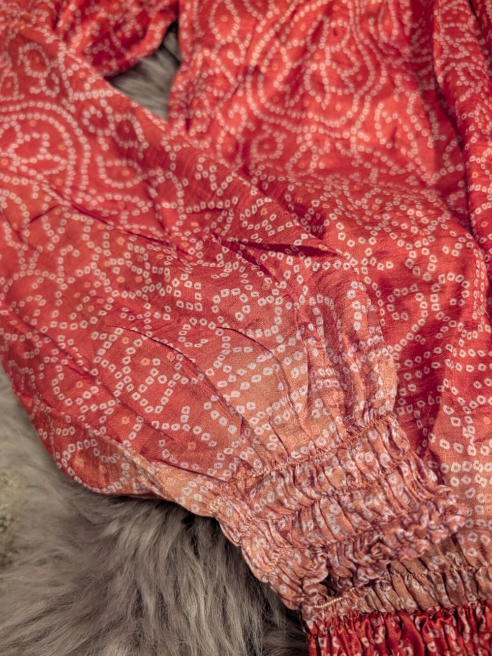 SILK PRINT TOP ! - Picture 4 of 5